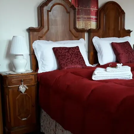 לינה וארוחת בוקר Isabella