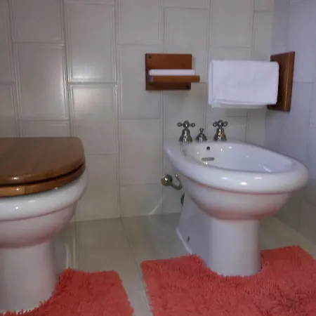 לינה וארוחת בוקר Isabella